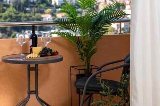 Goldensky New Apartment Дубровник Екстер'єр фото