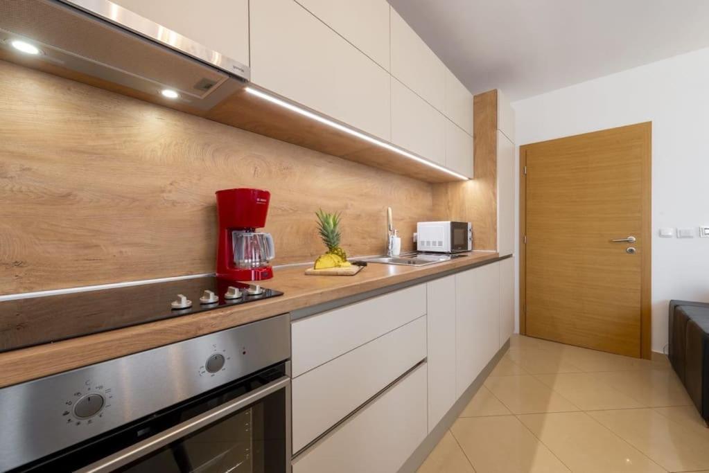 Goldensky New Apartment Дубровник Екстер'єр фото